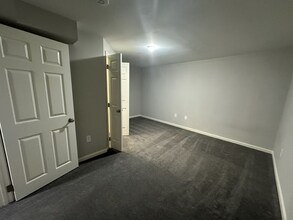 13216 Chestnut Oak Dr in Gaithersburg, MD - Building Photo - Building Photo