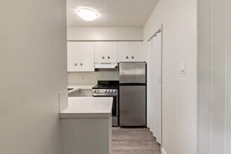 Pembroke House in Red Deer, AB - Building Photo - Building Photo