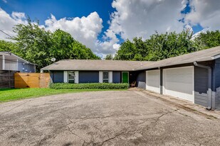 3208 Northeast Dr, Unit A in Austin, TX - Building Photo