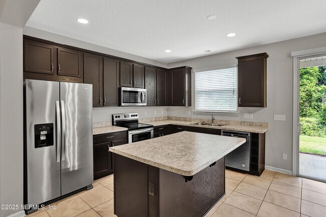 409 Richmond Dr in Saint Johns, FL - Building Photo - Building Photo