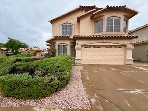 1702 E Blackhawk Dr in Phoenix, AZ - Foto de edificio - Building Photo