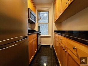 EAST 10 STREET in New York, NY - Foto de edificio - Building Photo