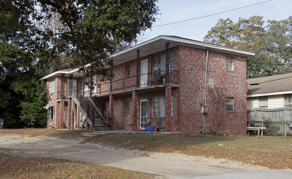 1828 Success St in North Charleston, SC - Building Photo