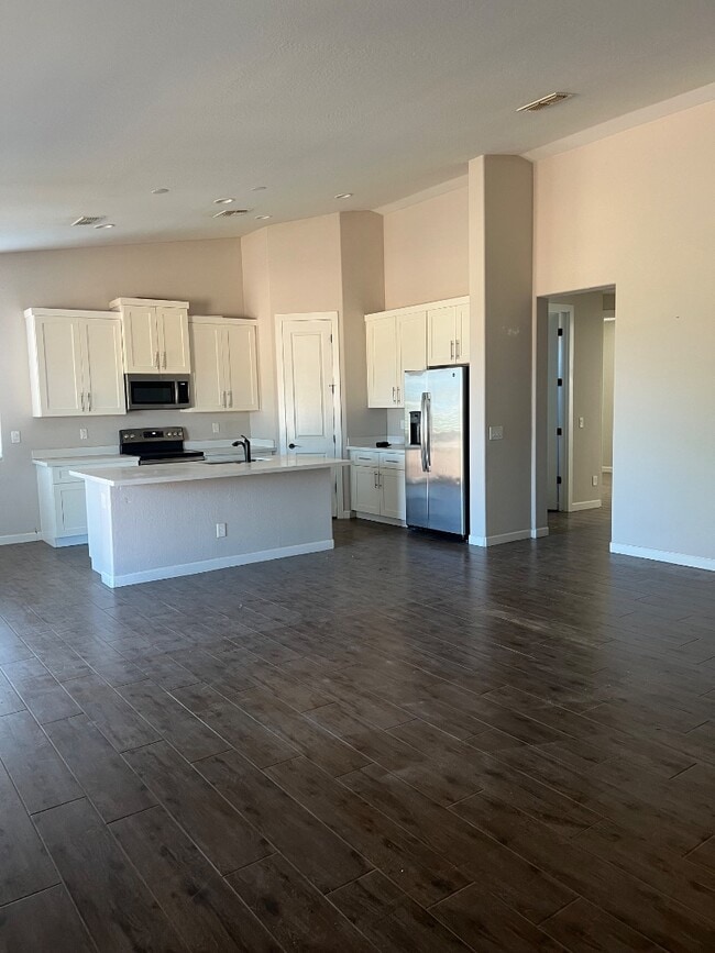 property at 28620 N 165th St