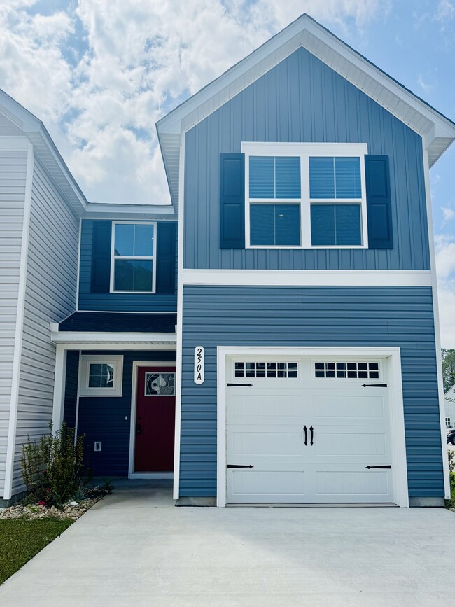 250 Christiana Ln in Myrtle Beach, SC - Foto de edificio - Building Photo
