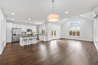 3600 Clary Wy in Austin, TX - Building Photo - Building Photo