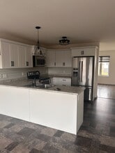 200 Reddekopp Ln in Warman, SK - Building Photo - Building Photo