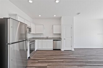 6159 Calle Ochoa St in Zephyrhills, FL - Building Photo - Building Photo