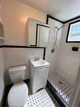 29 Clarke Ave, Unit 4 in Jersey City, NJ - Building Photo - Building Photo