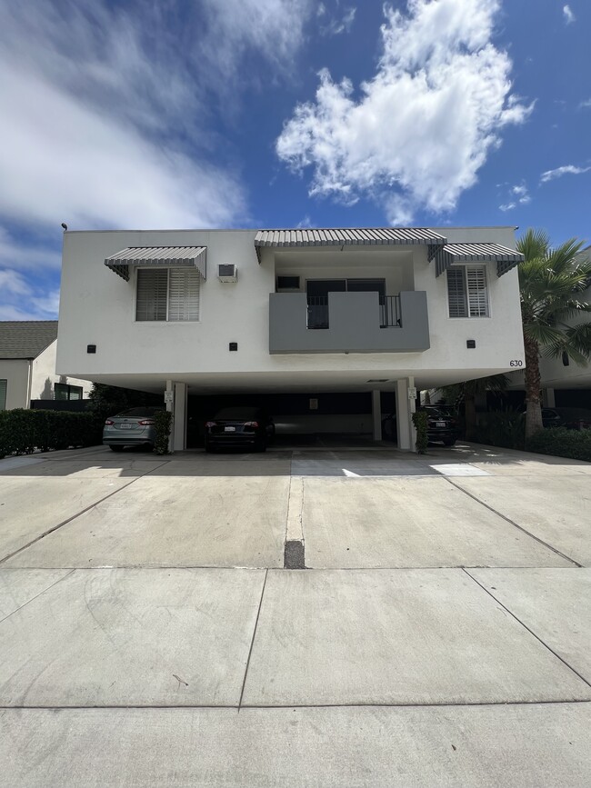 630 N Orlando Ave, Unit 1 in West Hollywood, CA - Foto de edificio - Building Photo