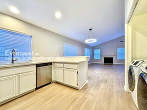 9 Vía Espiritu in Rancho Santa Margarita, CA - Building Photo - Building Photo