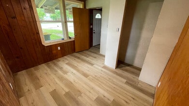 1126 Seydler St in Gonzales, TX - Building Photo - Building Photo