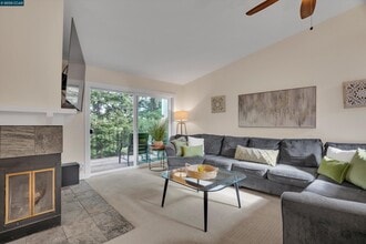 242 Via El Dorado Ln in Martinez, CA - Building Photo - Building Photo