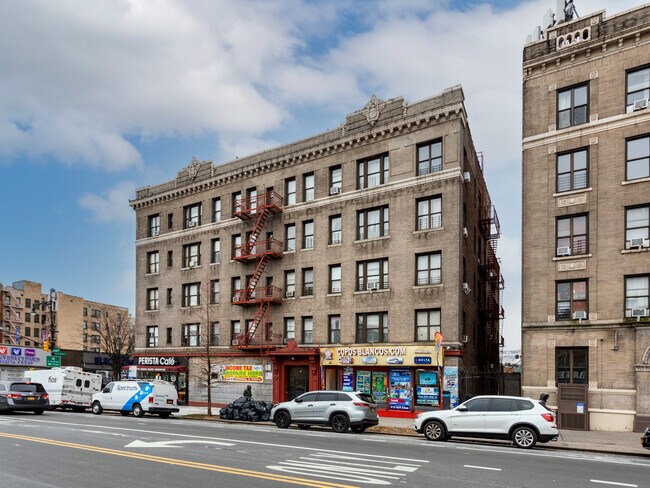156-158 Dyckman St in New York, NY - Building Photo - Building Photo