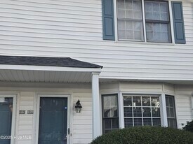 3807 Sterling Pointe Dr in Winterville, NC - Building Photo