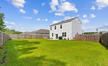 124 Sir Clyde Rd in Wilmington, NC - Building Photo - Building Photo