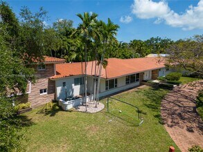 55 Pinta Rd in Miami, FL - Building Photo - Building Photo