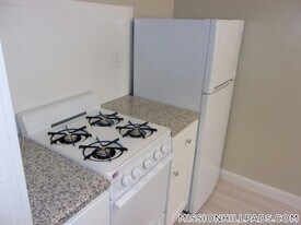 49 Worthington St, Unit 44 in Boston, MA - Building Photo