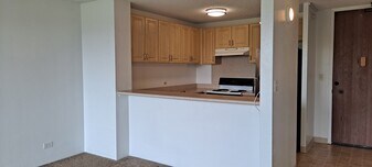98-410 Koauka Loop, Unit Pearl 2 in Aiea, HI - Building Photo