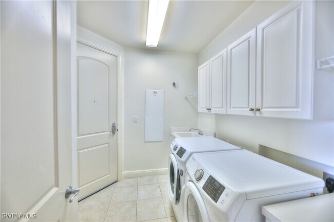 property at 2104 W First St