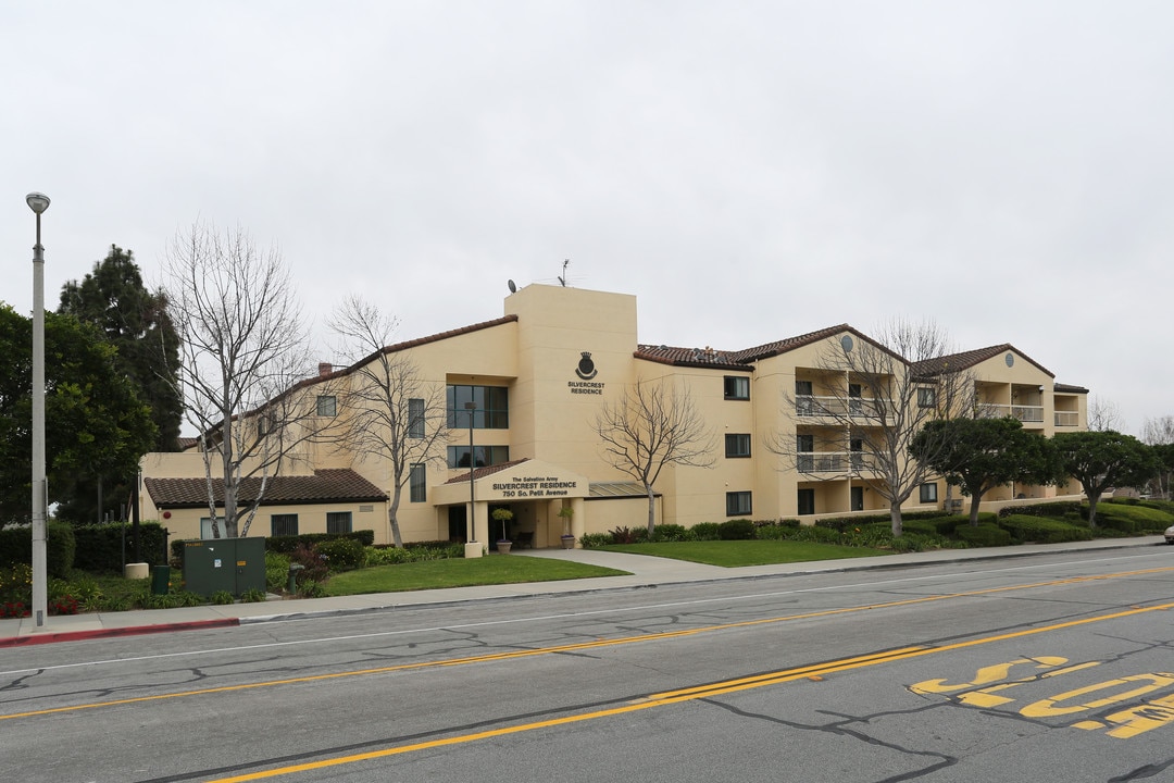 Silvercrest-Ventura in Ventura, CA - Foto de edificio