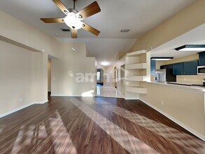 4021 Kingsfield Dr in Parrish, FL - Building Photo - Building Photo