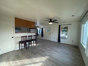 2621 Reid Ave in Bremerton, WA - Building Photo - Building Photo