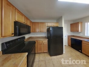 10535 W Papago St in Tolleson, AZ - Building Photo - Building Photo