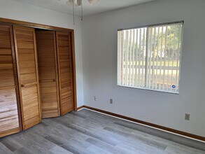 107 Horst Rd in Brandon, FL - Building Photo - Building Photo