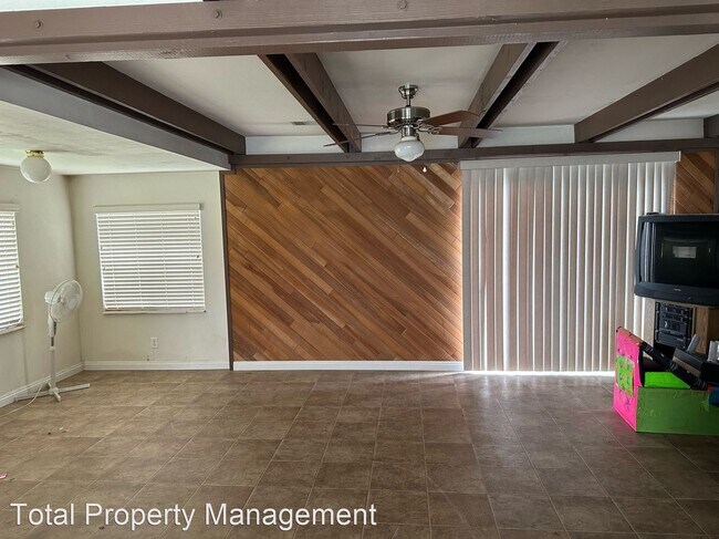 782-1423 Brokaw Ave photo'