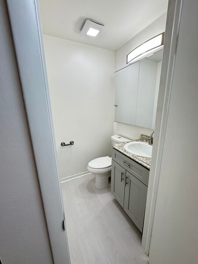 1032 S A St in Lake Worth Beach, FL - Foto de edificio - Building Photo