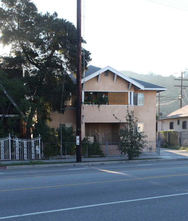 3724 Pasadena Ave in Los Angeles, CA - Building Photo - Building Photo