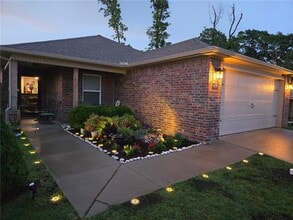 4430 Douglas Ln in Springdale, AR - Building Photo - Building Photo
