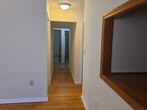 47 Village Cir in Hamden, CT - Building Photo - Building Photo