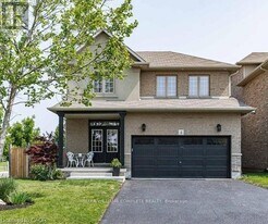 4 Bankfield Cres in Hamilton, ON - Building Photo