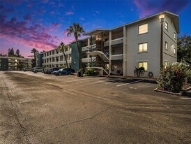 1859 Restful Dr in Bradenton, FL - Building Photo