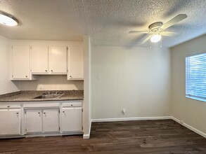 Renovated Apartments at 150 Gateway Court in Stockton, CA - Building Photo - Interior Photo