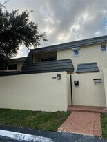 8761 SW 137th Ave in Miami, FL - Building Photo