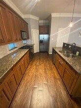 1109 W 15th 1/2 St in Houston, TX - Foto de edificio - Building Photo