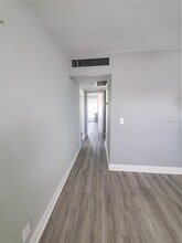 202 Bedford Trail in Sun City Center, FL - Building Photo - Building Photo