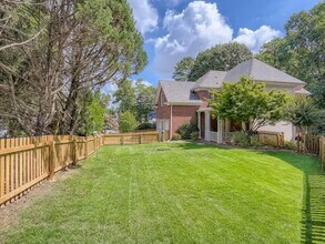 2330 Logan Cir NE in Atlanta, GA - Building Photo - Building Photo
