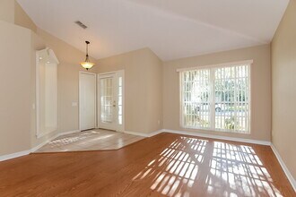 29613 Morningmist Dr in Zephyrhills, FL - Building Photo - Building Photo