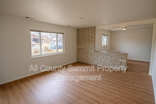 9001 Hickory Pl in Thornton, CO - Building Photo - Building Photo