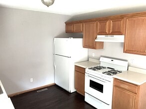 5498 Bastian Blvd in South Beloit, IL - Building Photo - Building Photo