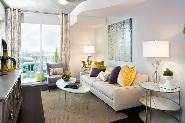 SkyHouse River Oaks Apartments photo'