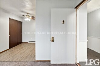 6018 Secor Rd in Toledo, OH - Building Photo - Building Photo