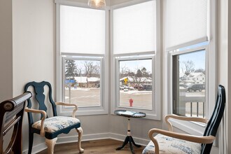 80 W Geneva St in Williams Bay, WI - Foto de edificio - Building Photo