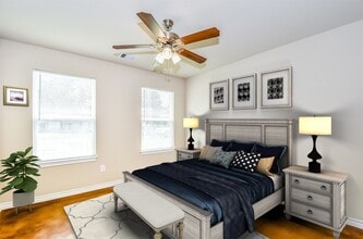 1103 Parkhurst Ave in Cleveland, TX - Building Photo - Building Photo