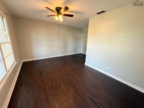 2408 Wedgewood Ave in Wichita Falls, TX - Building Photo - Building Photo