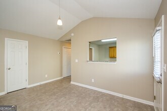 1260 Creekview Cir in Riverdale, GA - Building Photo - Building Photo